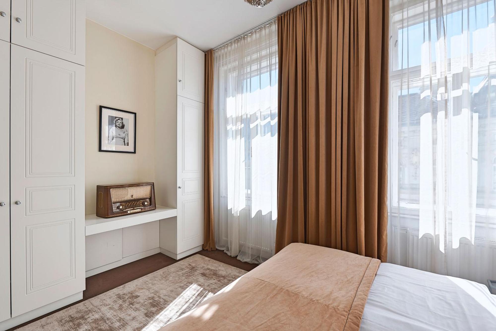 6 Rooms Vienna Exterior photo